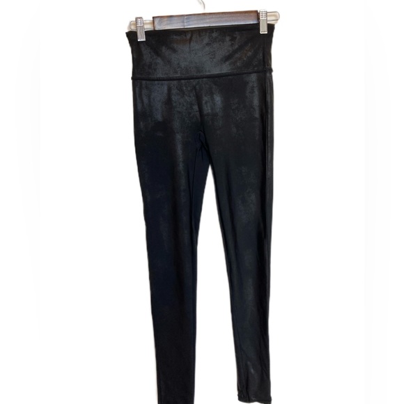 Spanx Black Faux Leather Leggings Shapewear Size Medium - Picture 3 of 5